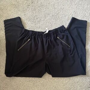 CRZ Yoga Women’s Black Jogger Pants adjustable ankle fit and zippered pockets